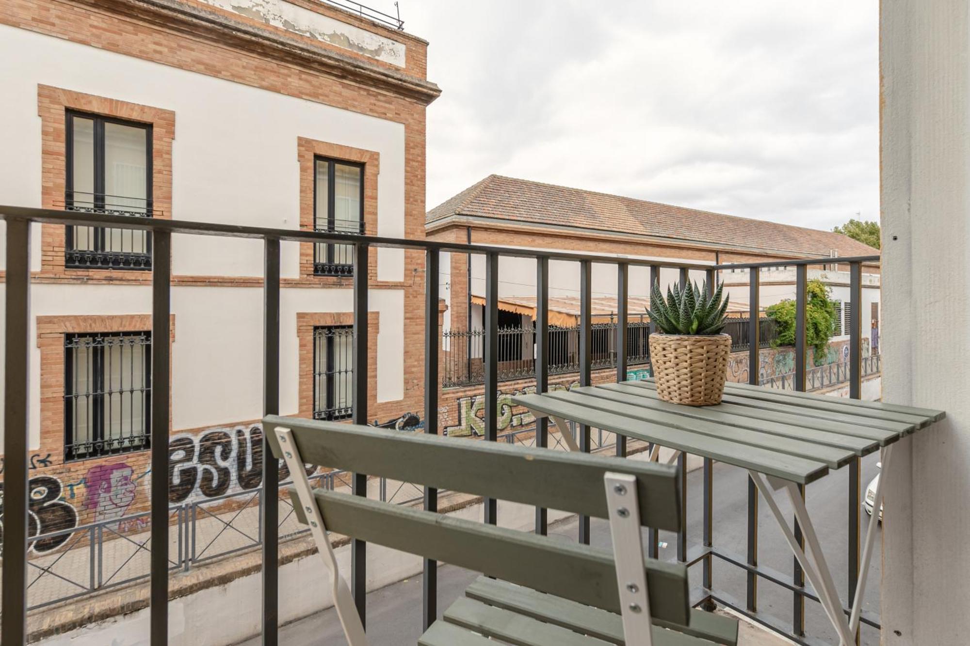 Apartamento Alojarte BécquerFree parking Sevilla Exterior foto
